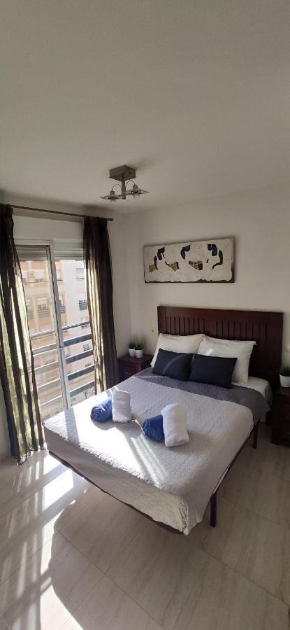Huelin House Beach And Sun, Con Parking Y A 500 Metros De La Playa Apartment Malaga Ngoại thất bức ảnh